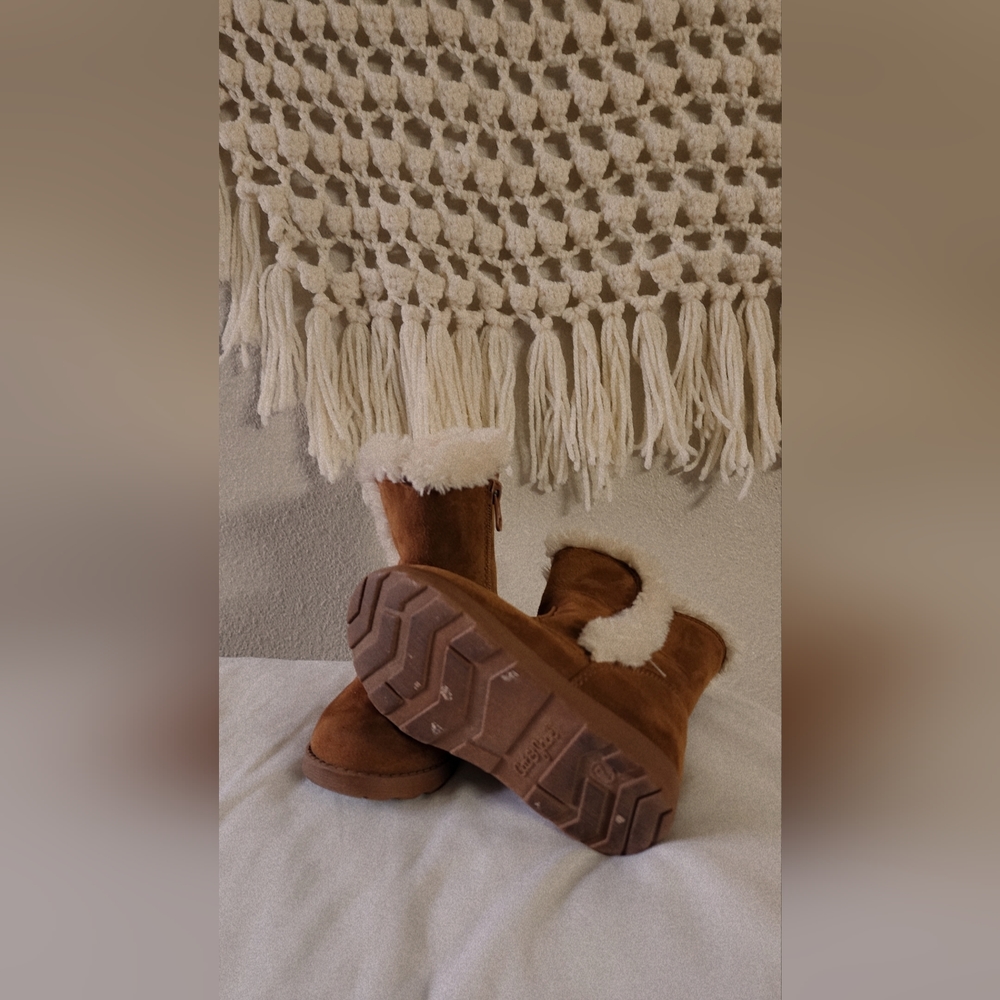 Cat and jack boots